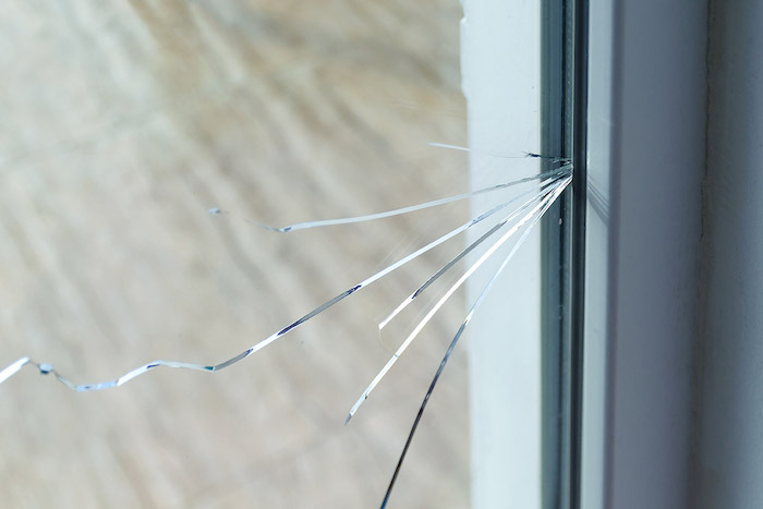 3.4 Glass Crack