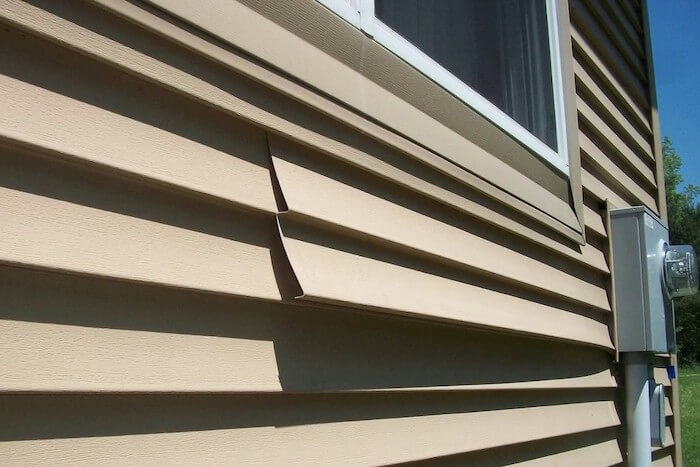 4.10 Vinyl Siding Loose (1)