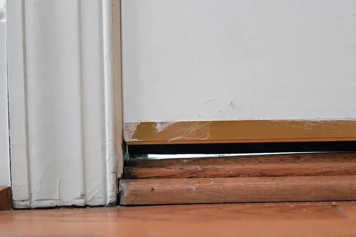 8.1 Air Through Door