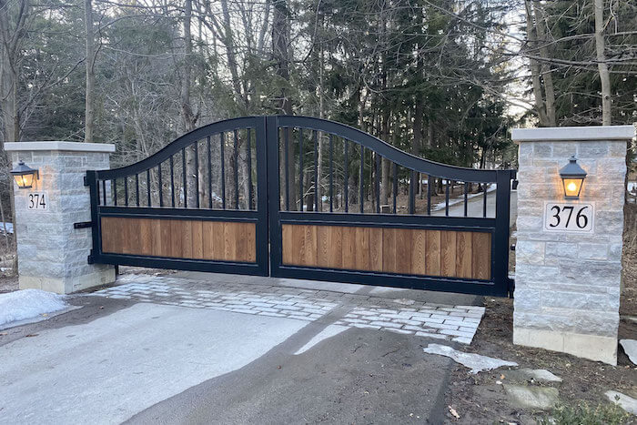 14.30 Driveway Gate (1)