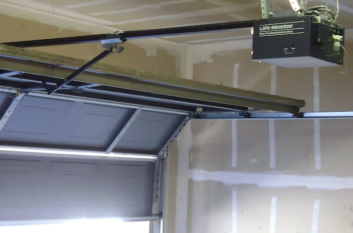14.4 Overhead Door (1)