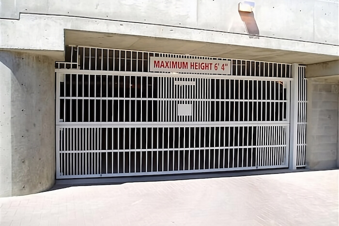 15.2 Overhead Door (1)